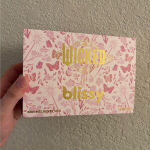 Blissy Wicked Glinda 100% Mulberry Silk Pillow Case - NWT